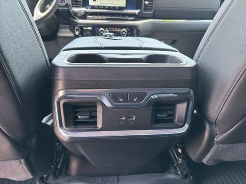 Used 2024 Chevrolet Silverado 1500 LTZ AWD/4WD image 16