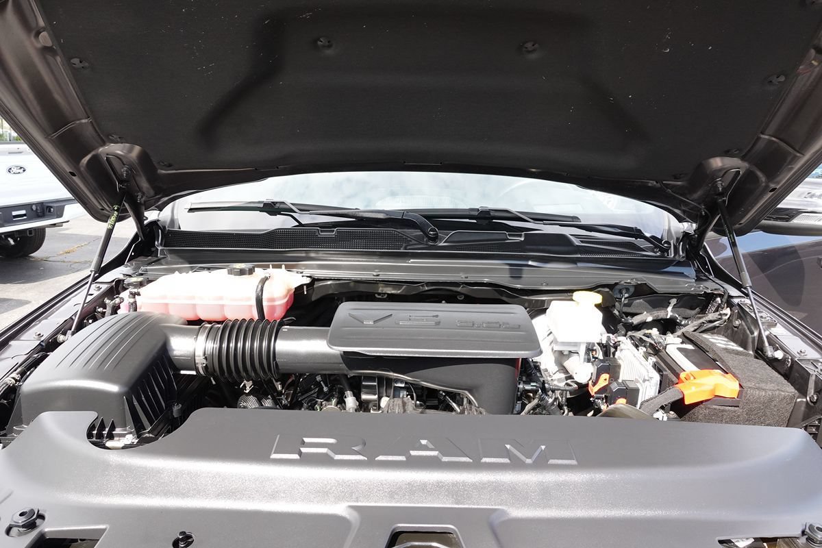 Used 2024 RAM 1500 Big Horn AWD/4WD image 61