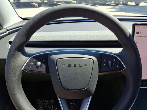 Used 2025 Tesla Model 3 Long Range image 21