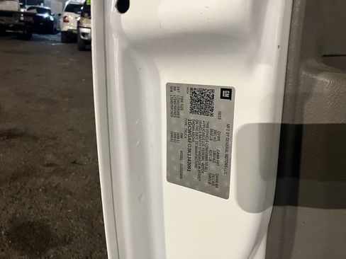 Used 2019 Chevrolet Express 2500 w/ Driver Convenience Package image 5