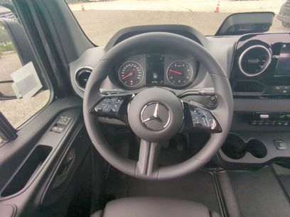 New 2025 Mercedes-Benz Sprinter 2500