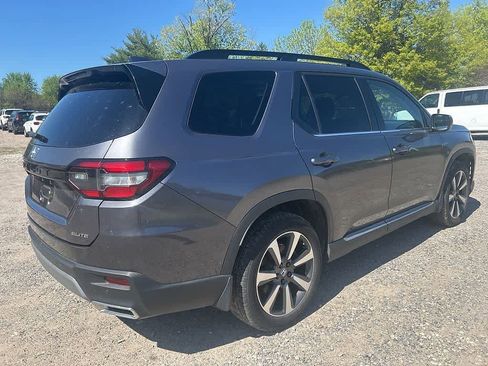 Used 2023 Honda Pilot Elite image 4