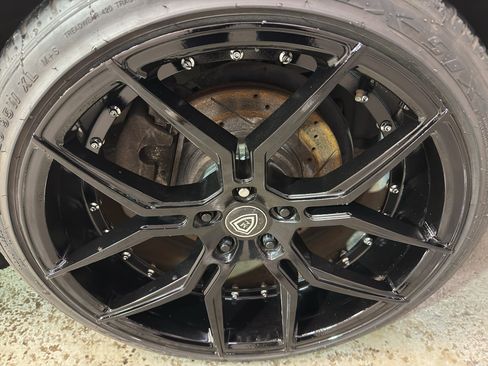 Used 2018 Dodge Challenger SXT Plus image 34