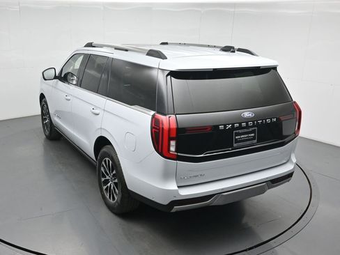 Certified 2025 Ford Expedition Platinum AWD/4WD image 41
