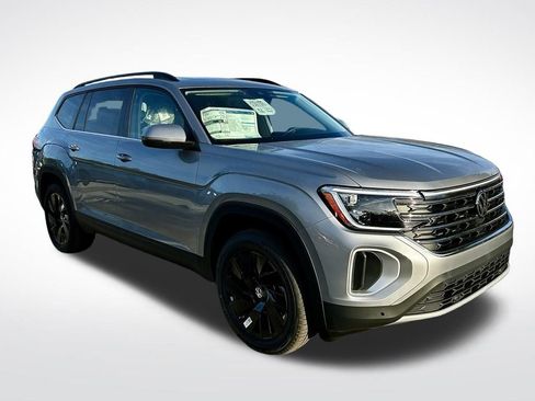 New 2026 Volkswagen Atlas SE image 2