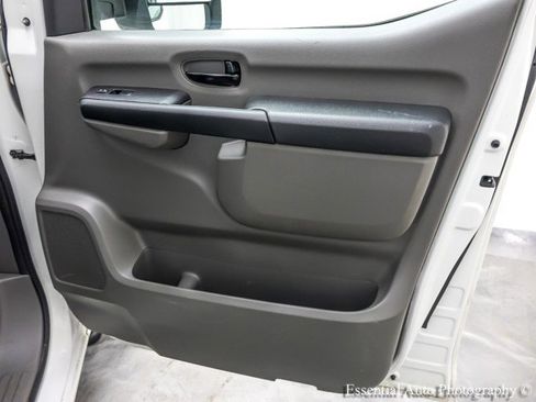 Used 2020 Nissan NV 2500 SV w/ Navigation Package image 25