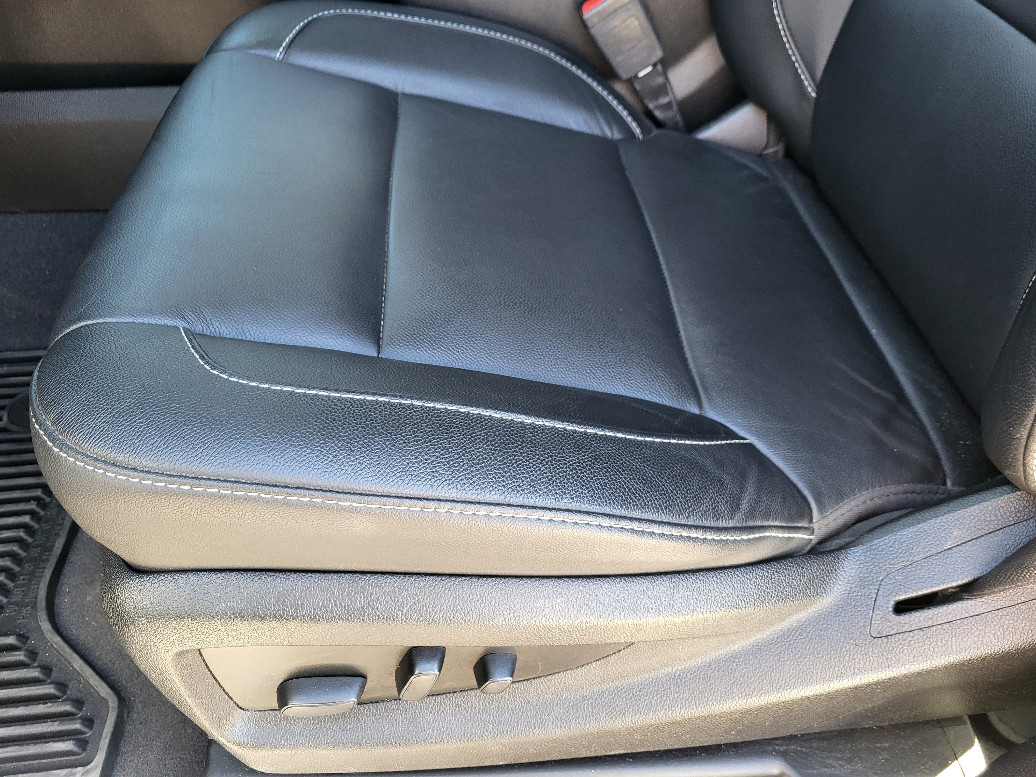 Used 2019 Chevrolet Silverado 2500 LTZ w/ Duramax Plus Package AWD/4WD image 24