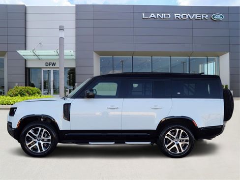 Certified 2023 Land Rover Defender 130 X-Dynamic SE image 3