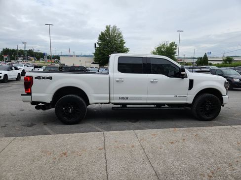 Used 2022 Ford F250 Lariat w/ Black Appearance Package AWD/4WD image 6