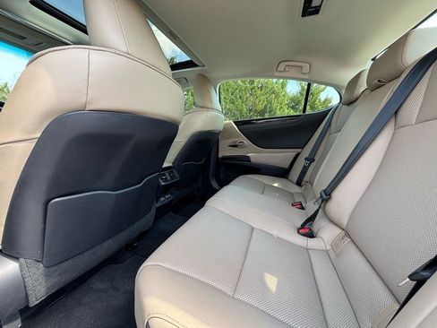 Used 2020 Lexus ES 350 w/ Premium Package image 42