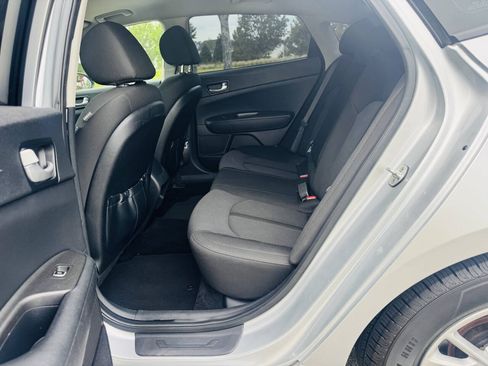 Used 2018 Kia Optima LX FWD image 8