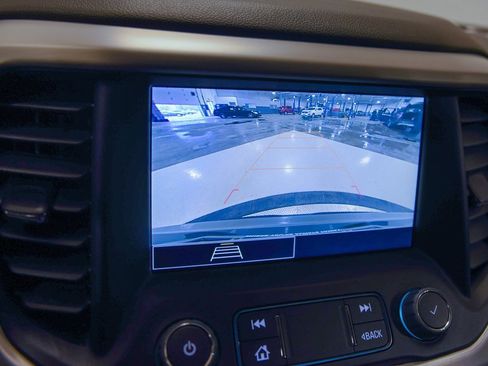 Used 2023 GMC Acadia SLE w/ Driver Convenience Package image 22