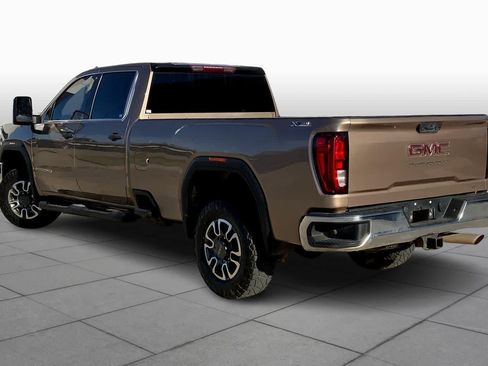 Used 2023 GMC Sierra 2500 SLE w/ X31 Off-Road Package image 11