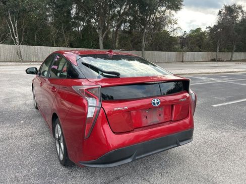 Used 2016 Toyota Prius Three Touring image 4