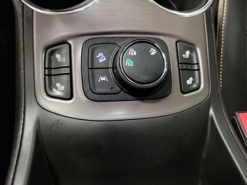 Used 2022 GMC Terrain AT4 AWD/4WD image 18