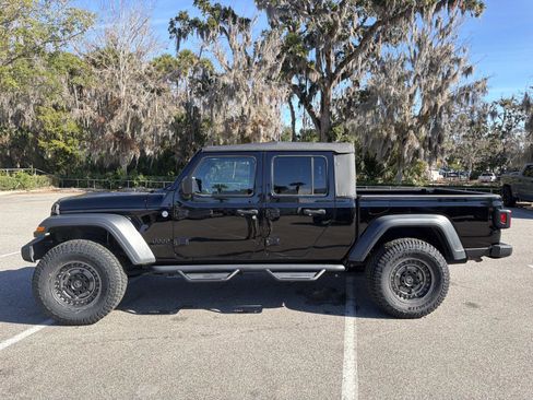 Used 2020 Jeep Gladiator Sport w/ Quick Order Package 24S image 6