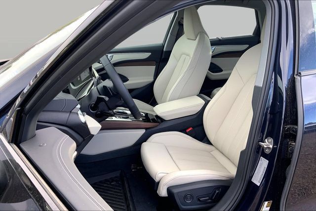 New 2026 Audi A6 Premium Plus AWD/4WD image 8