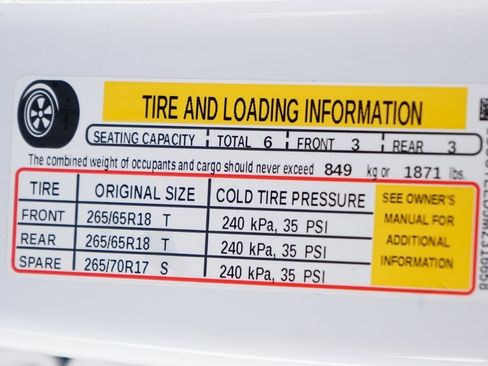 Used 2021 Chevrolet Silverado 1500 RST image 46