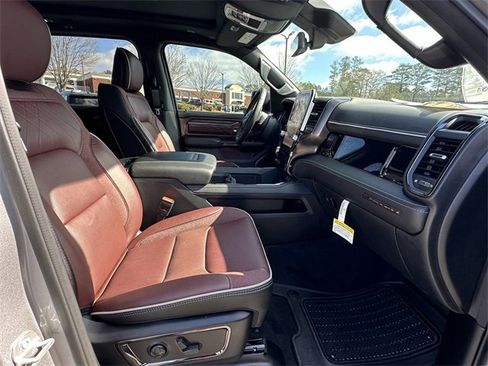 New 2025 RAM 1500 Limited image 13