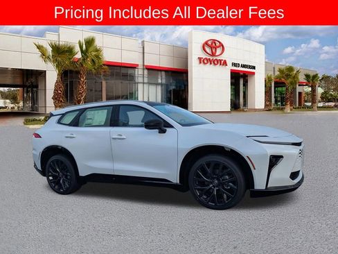 New 2026 Toyota Crown Signia w/ Advanced Technology Package AWD/4WD image 1