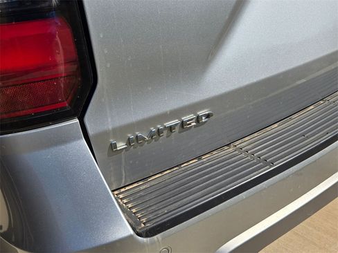 Used 2019 Ford Expedition Limited w/ Equipment Group 301A image 23