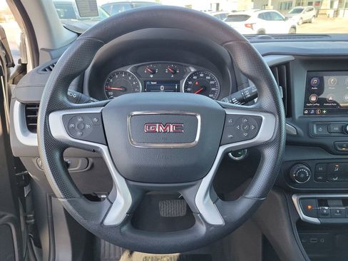 Used 2024 GMC Terrain SLE image 19