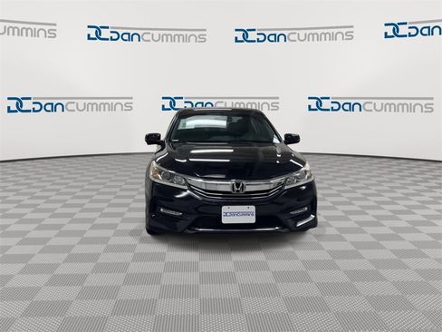 Used 2017 Honda Accord EX-L image 3