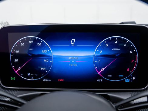 Used 2024 Mercedes-Benz CLE 300 4MATIC Coupe image 18