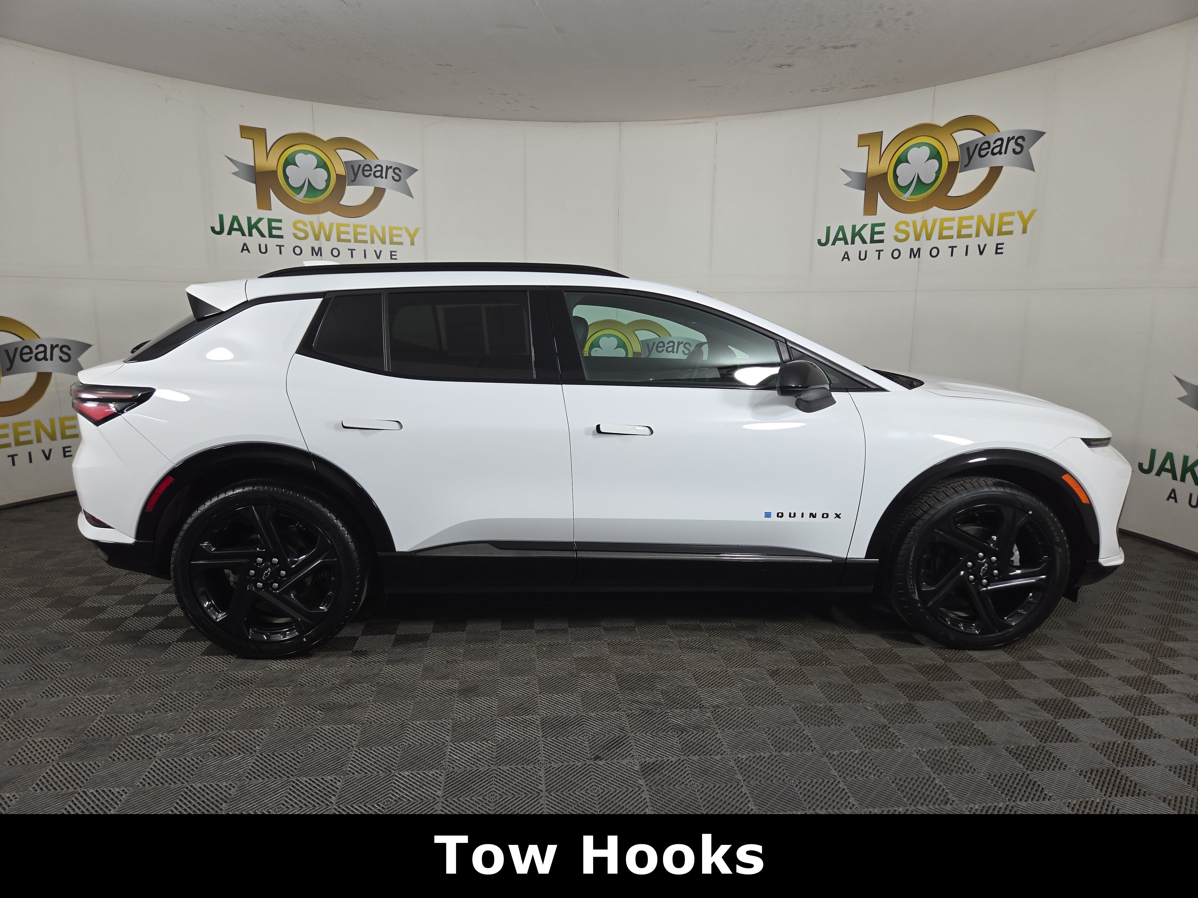 Certified 2024 Chevrolet Equinox EV RS FWD image 10