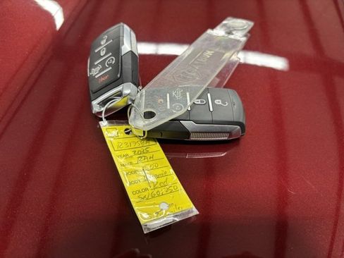 Used 2025 RAM 1500 Laramie w/ Laramie Southwest Edition image 24