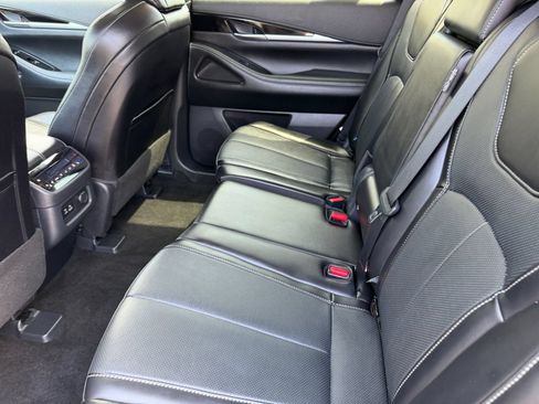 Used 2024 INFINITI QX60 Pure AWD/4WD image 12