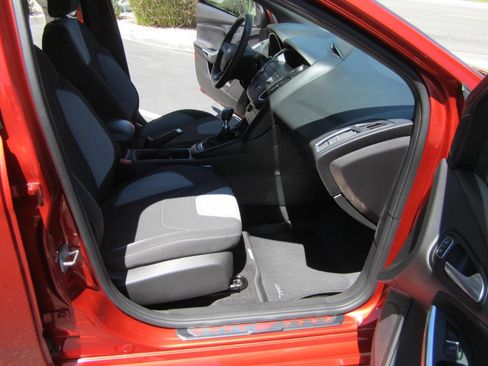 Used 2018 Ford Focus ST image 20