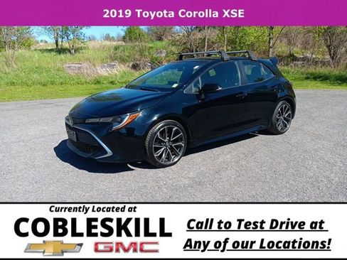 Used 2019 Toyota Corolla XSE FWD image 9