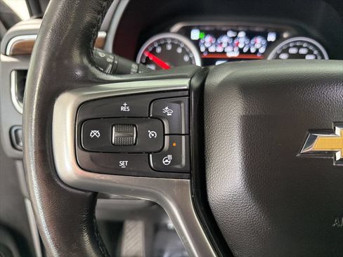 Used 2021 Chevrolet Suburban Premier w/ Premium Package AWD/4WD image 34