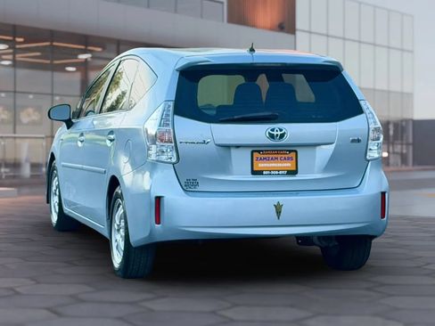 Used 2012 Toyota Prius V Two FWD image 7