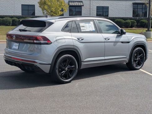 New 2026 Volkswagen Atlas Cross Sport SEL R-Line AWD/4WD image 5