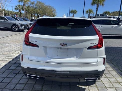 Certified 2025 Cadillac XT4 Premium Luxury image 6