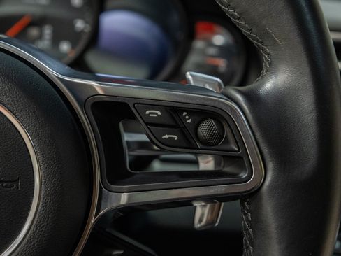 Used 2018 Porsche 911 Carrera RWD image 38