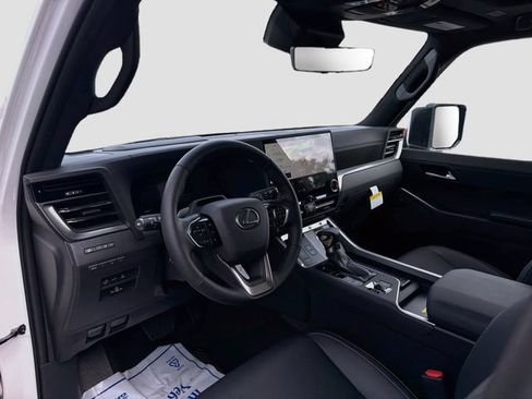 New 2026 Lexus GX 550 w/ Cold Area Package AWD/4WD image 27