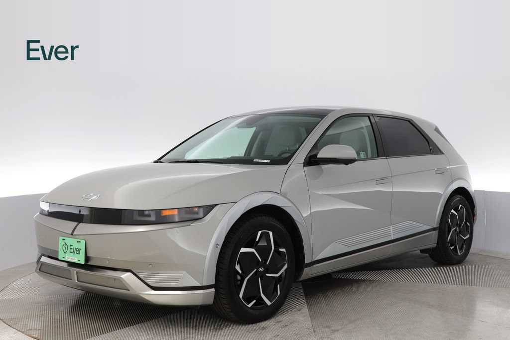 Used 2024 Hyundai Ioniq 5 Limited RWD image 2