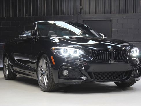 Used 2019 BMW 230i Convertible w/ M Sport Package image 11