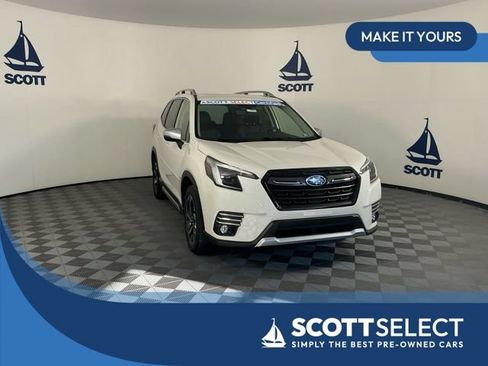 Used 2023 Subaru Forester Touring AWD/4WD image 1