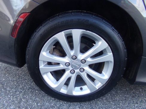 Used 2015 Chrysler 200 Limited w/ Convenience Group image 19