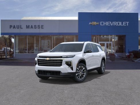 New 2026 Chevrolet Traverse LT w/ Sun and Wheel Package AWD/4WD image 8