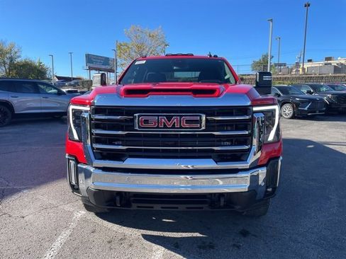 New 2026 GMC Sierra 3500 SLE image 3