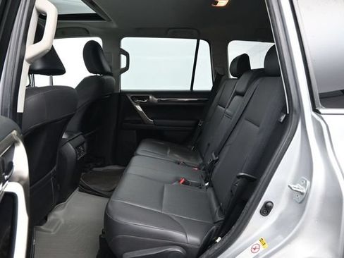 Used 2017 Lexus GX 460 w/ Navigation Package AWD/4WD image 24