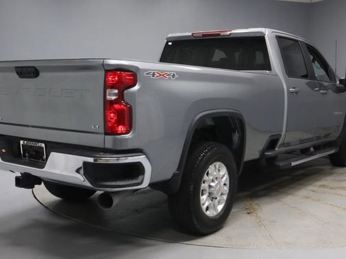 Used 2025 Chevrolet Silverado 3500 LT w/ Convenience Package AWD/4WD image 12