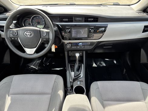 Used 2015 Toyota Corolla LE image 16