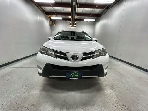 Used 2015 Toyota RAV4 XLE AWD/4WD image 3
