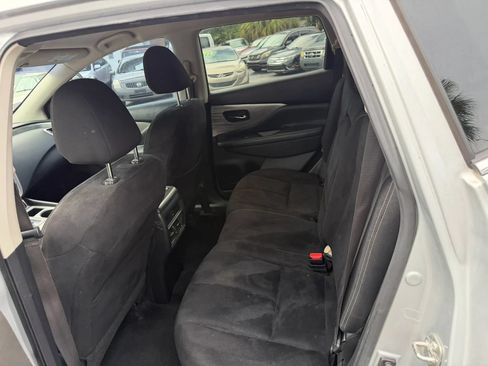 Used 2018 Nissan Murano SV w/ Cargo Package FWD image 10